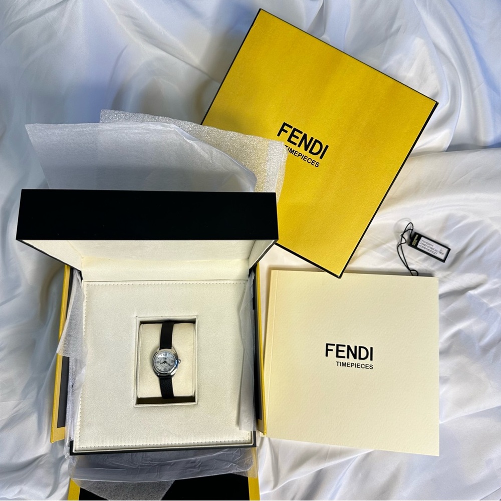 Fendi Momento Women’s Watch F217024511 black